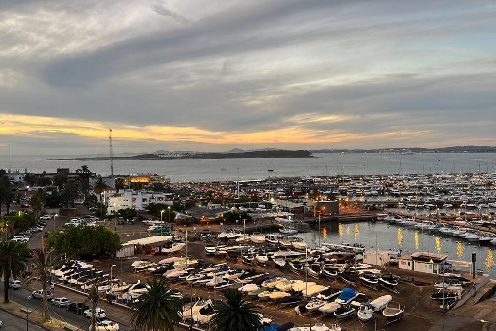 Apartamento Moderno Con Excelente Vista Al Puerto Punta del Este Exterior photo
